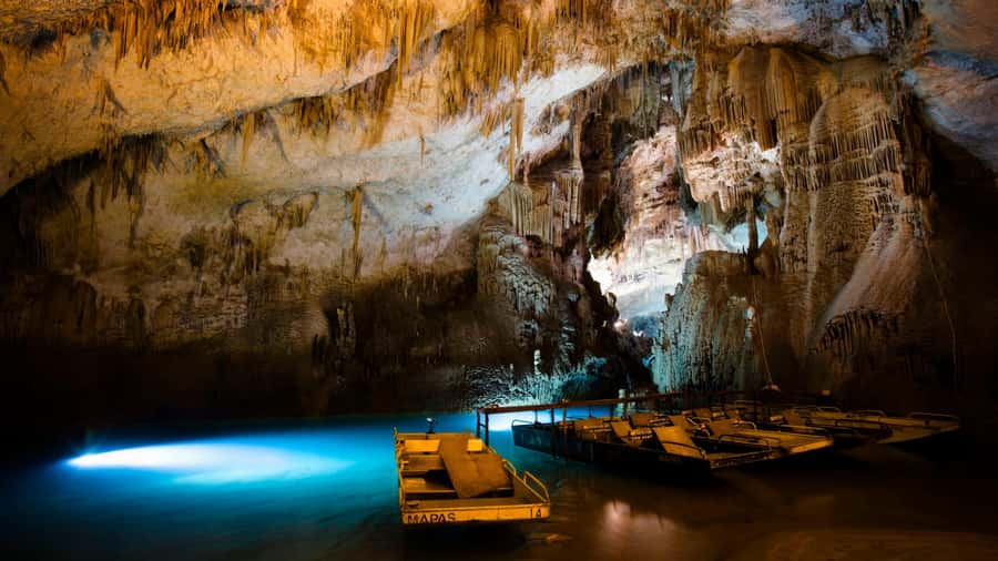 From Beirut: Jeita Grotto, Harissa & Byblos Private Day Tour - Harissa is the best final viewpoint
