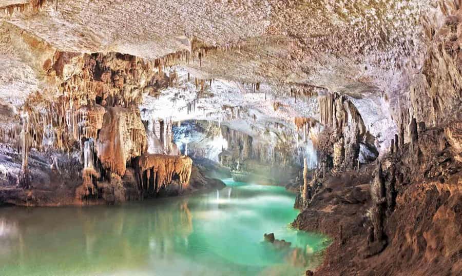 From Beirut: Jeita Grotto, Harissa & Byblos Private Day Tour - Nahr el-Kalb begins the history lesson