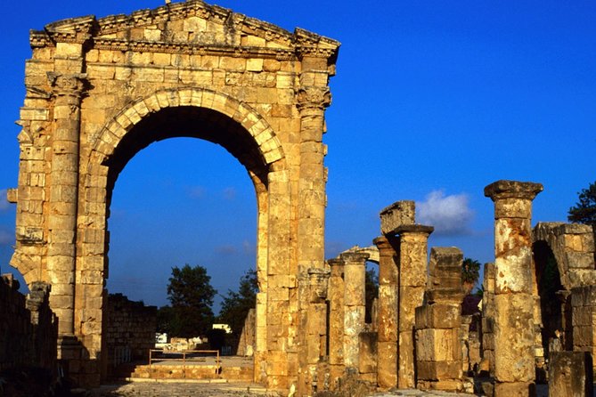 Lebanon tour Sidon & Tyre ruins with pick-up, guide,lunch+entries - Key points at a glance