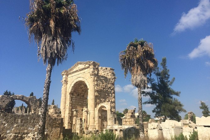 Small-Group Adventure Tour to Sidon Tyre & Maghdouche-Day Trip - Sidon Sea Castle and the old waterfront